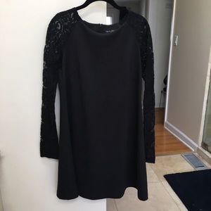 lace sleeve maternity dress